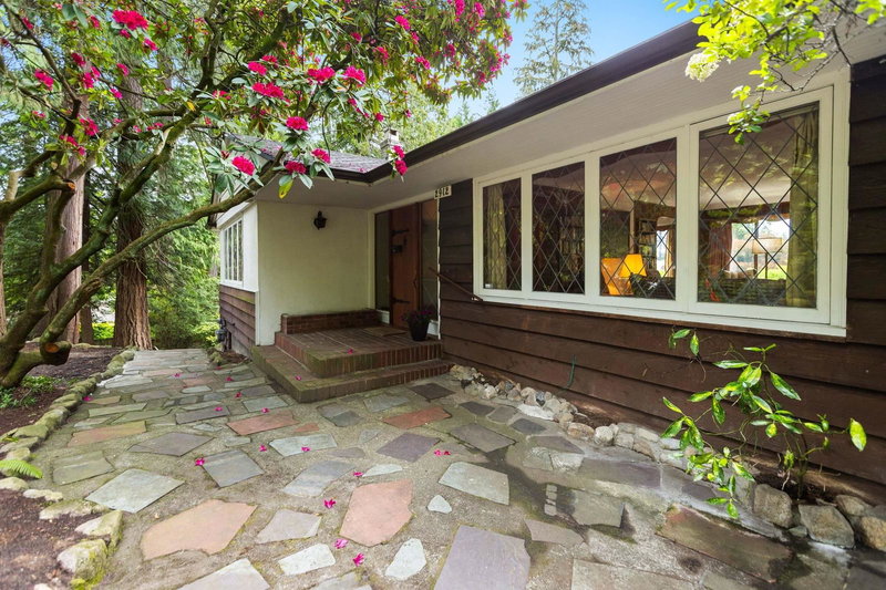 2912 Rosebery Avenue, West Vancouver, V7V 3A6 | Image 2