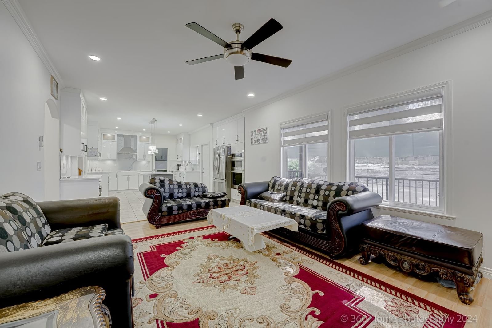 Listing Image 12