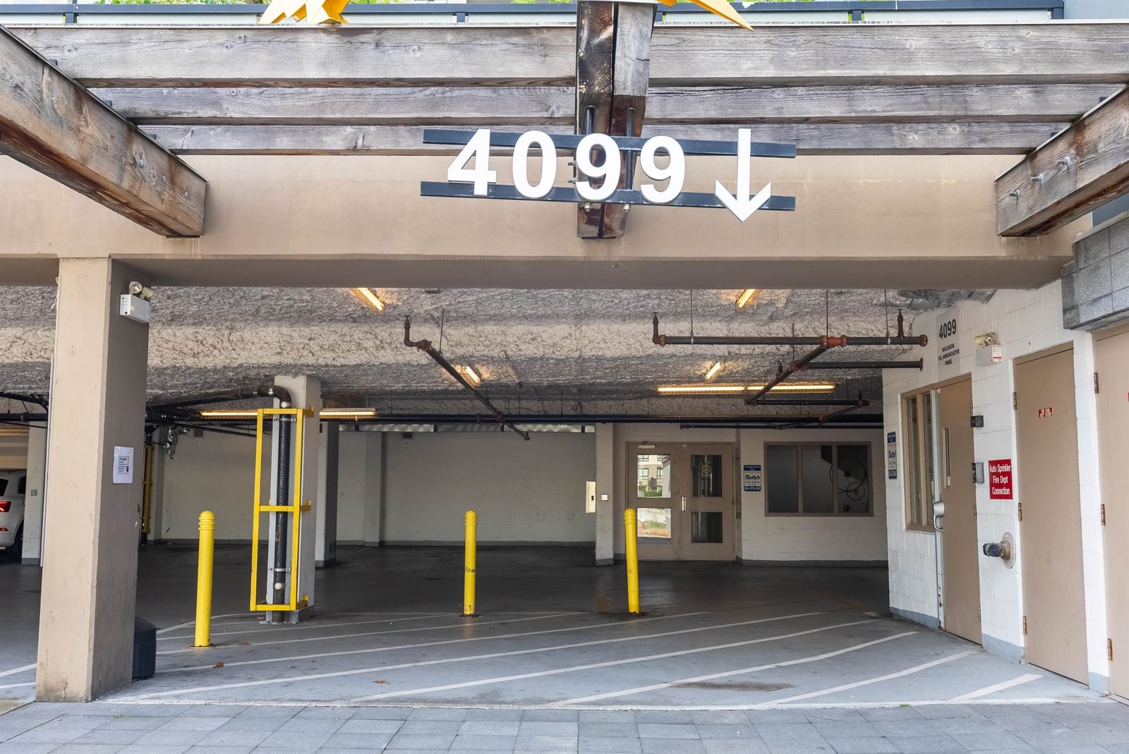 Listing Image 23