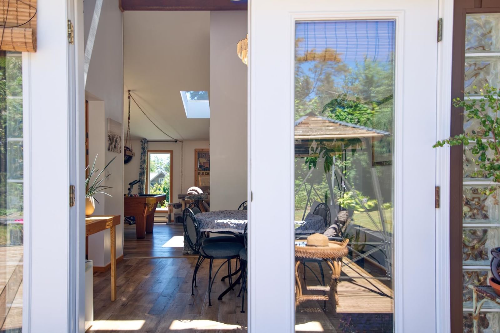 Listing Image 10