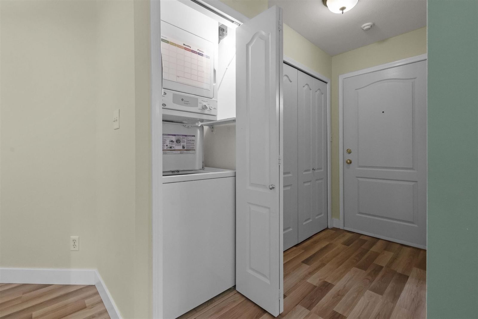 Listing Image 16