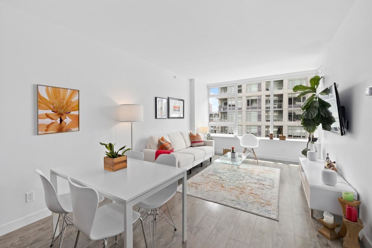 Listing Image 11