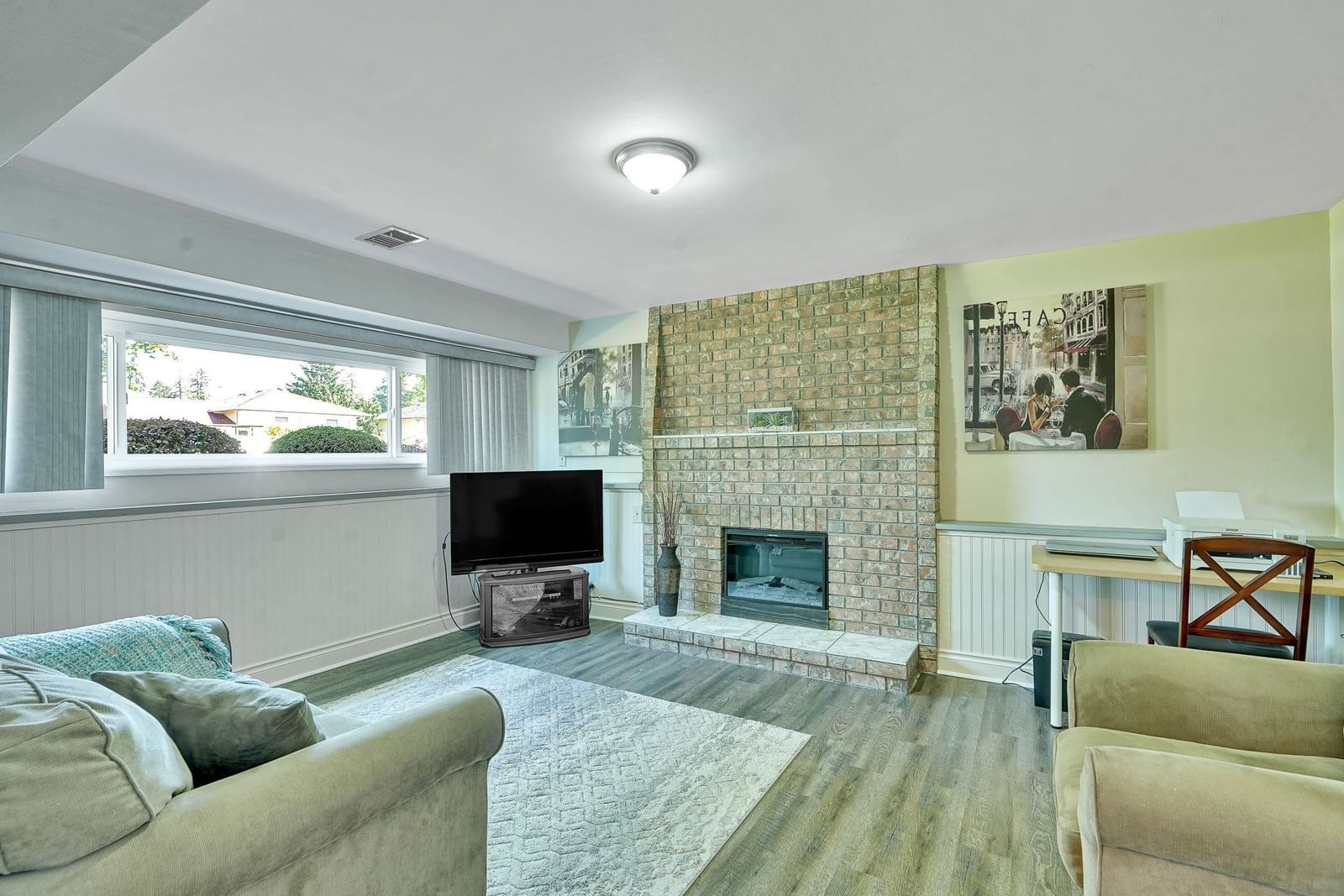 Listing Image 22