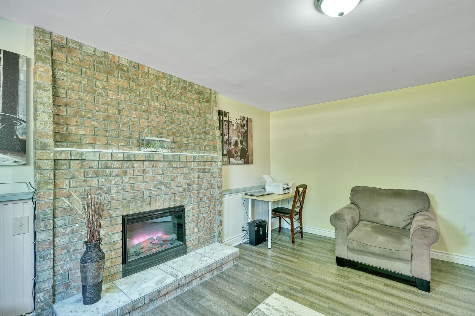Listing Image 23