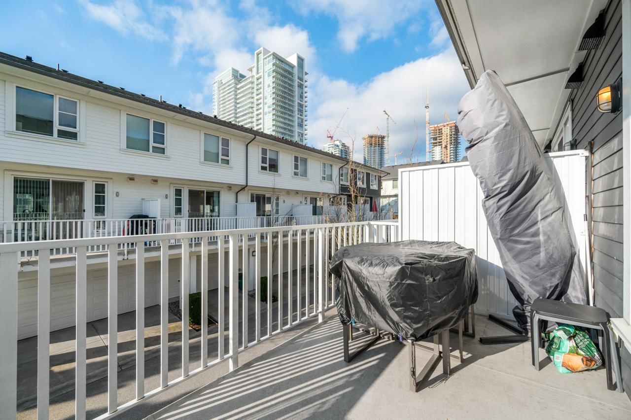 Listing Image 17