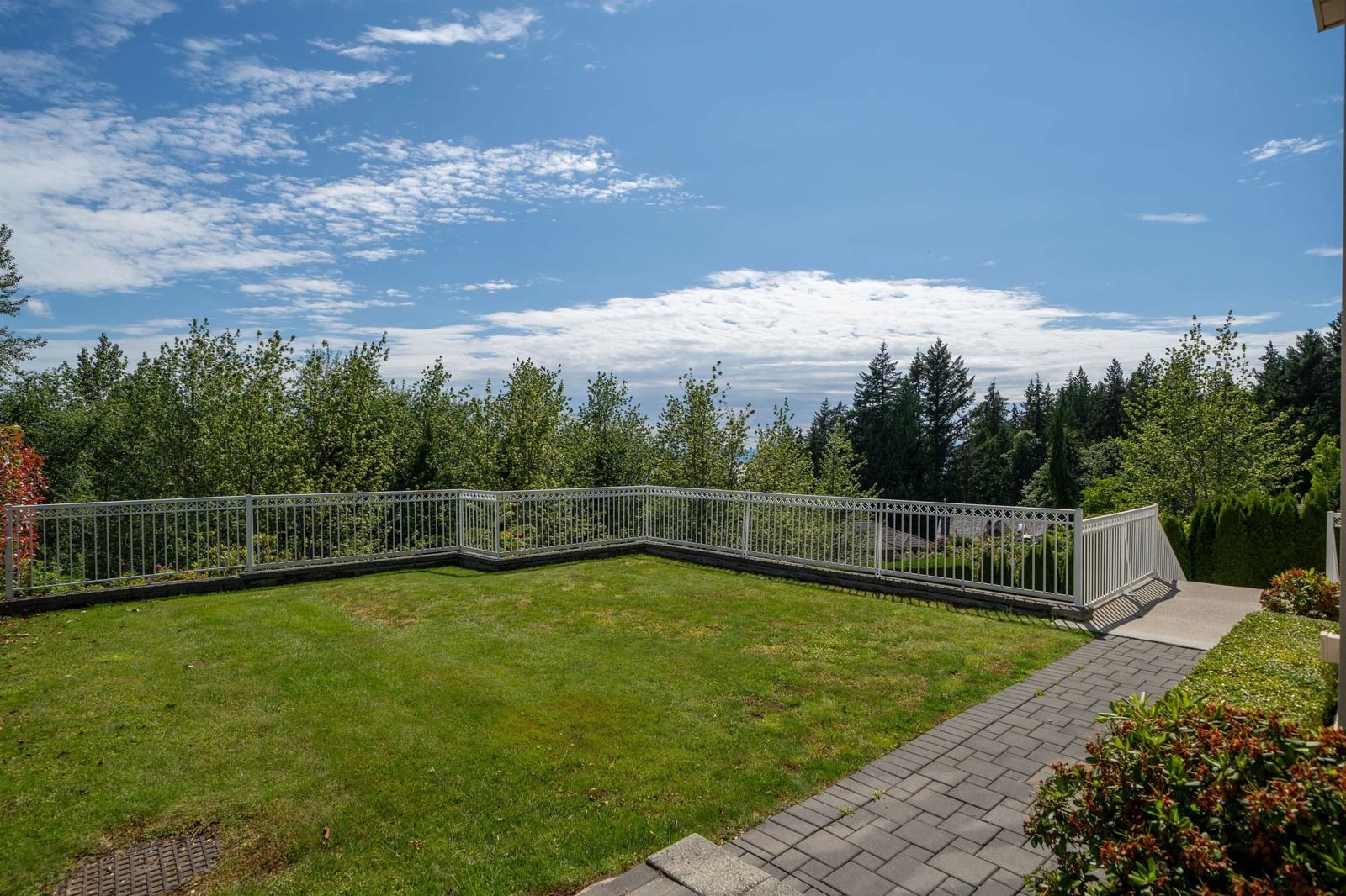 Listing Image 29