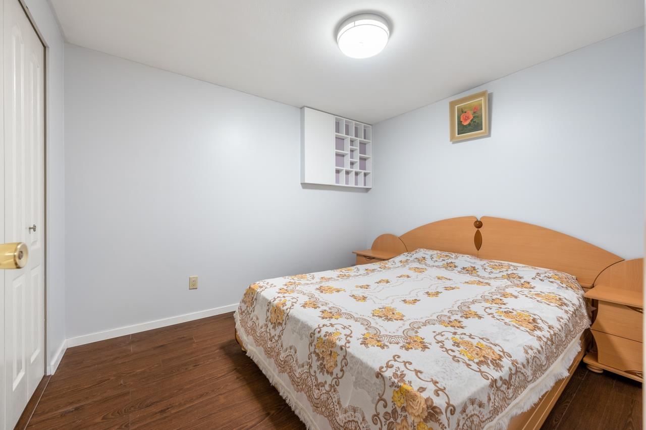 Listing Image 20
