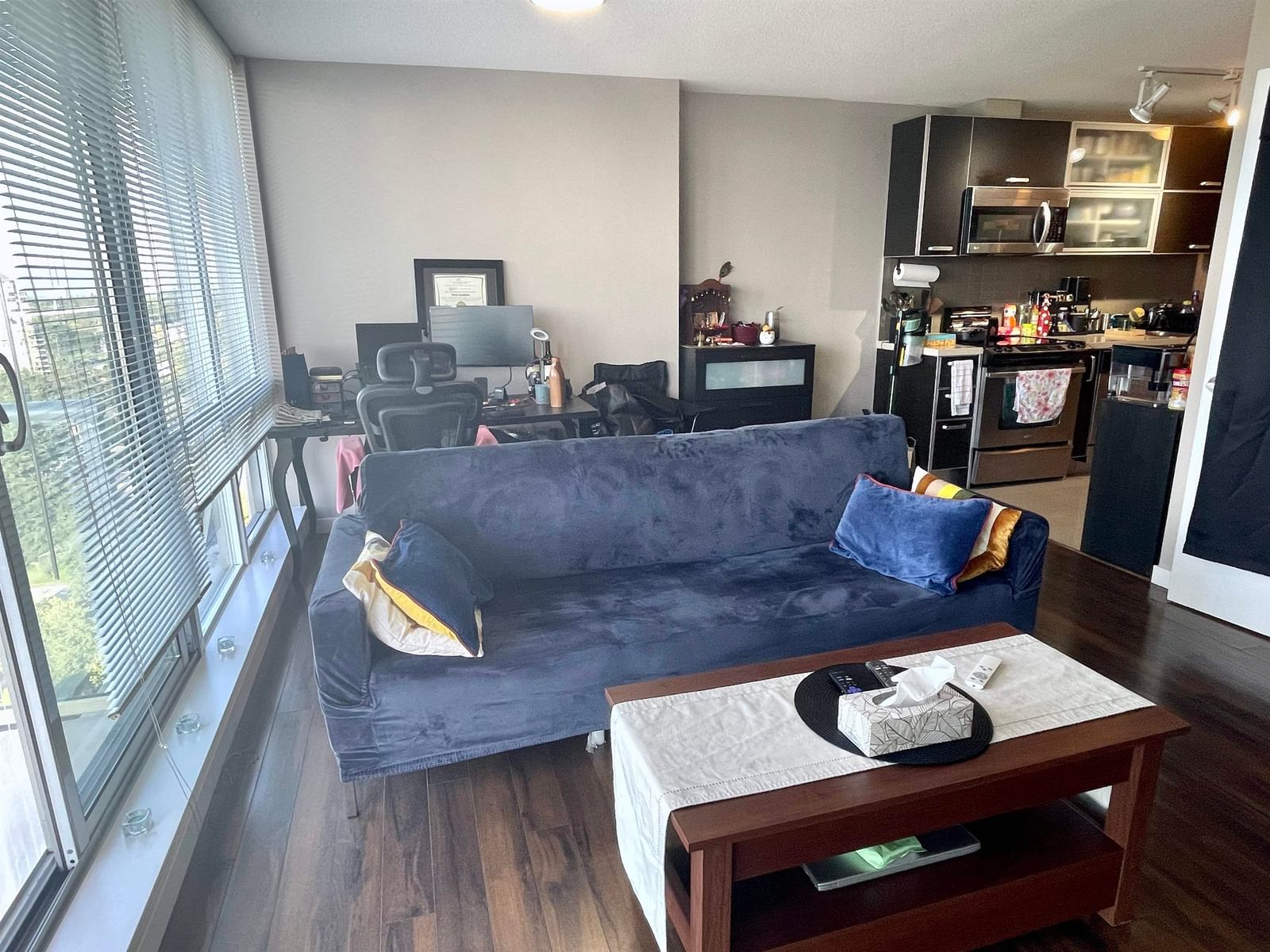 Listing Image 5