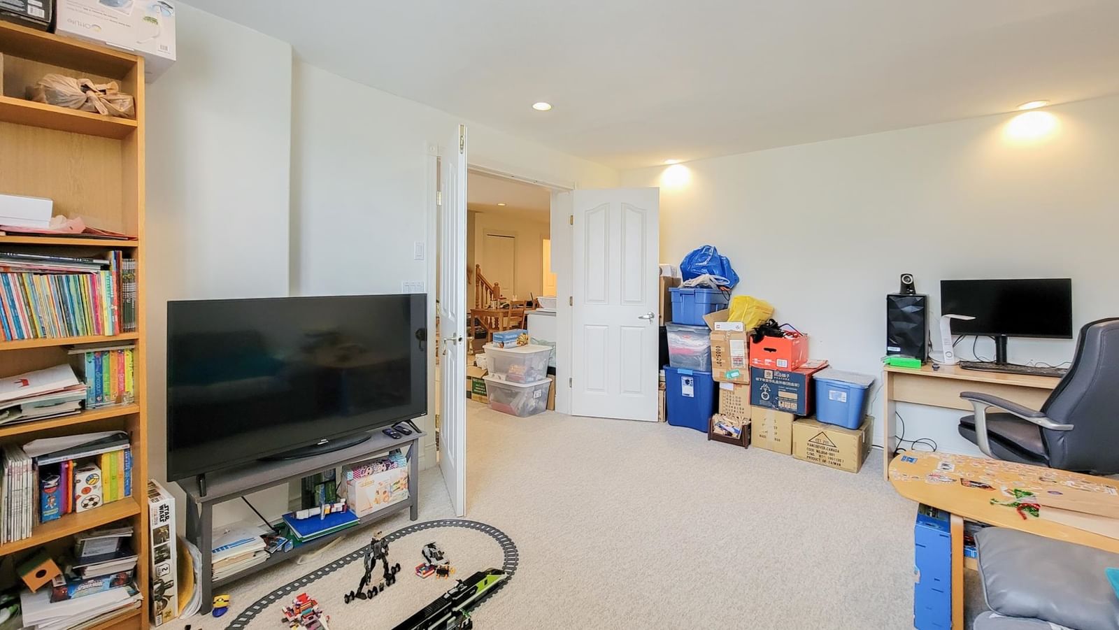 Listing Image 26