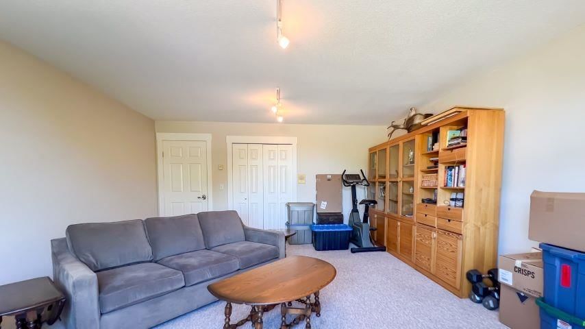 Listing Image 28