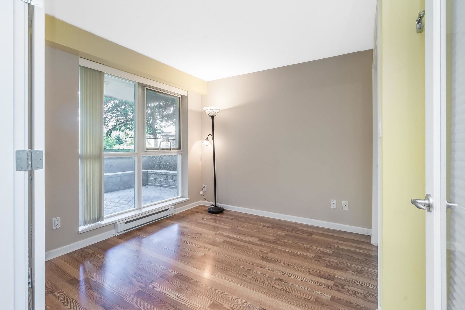 Listing Image 20