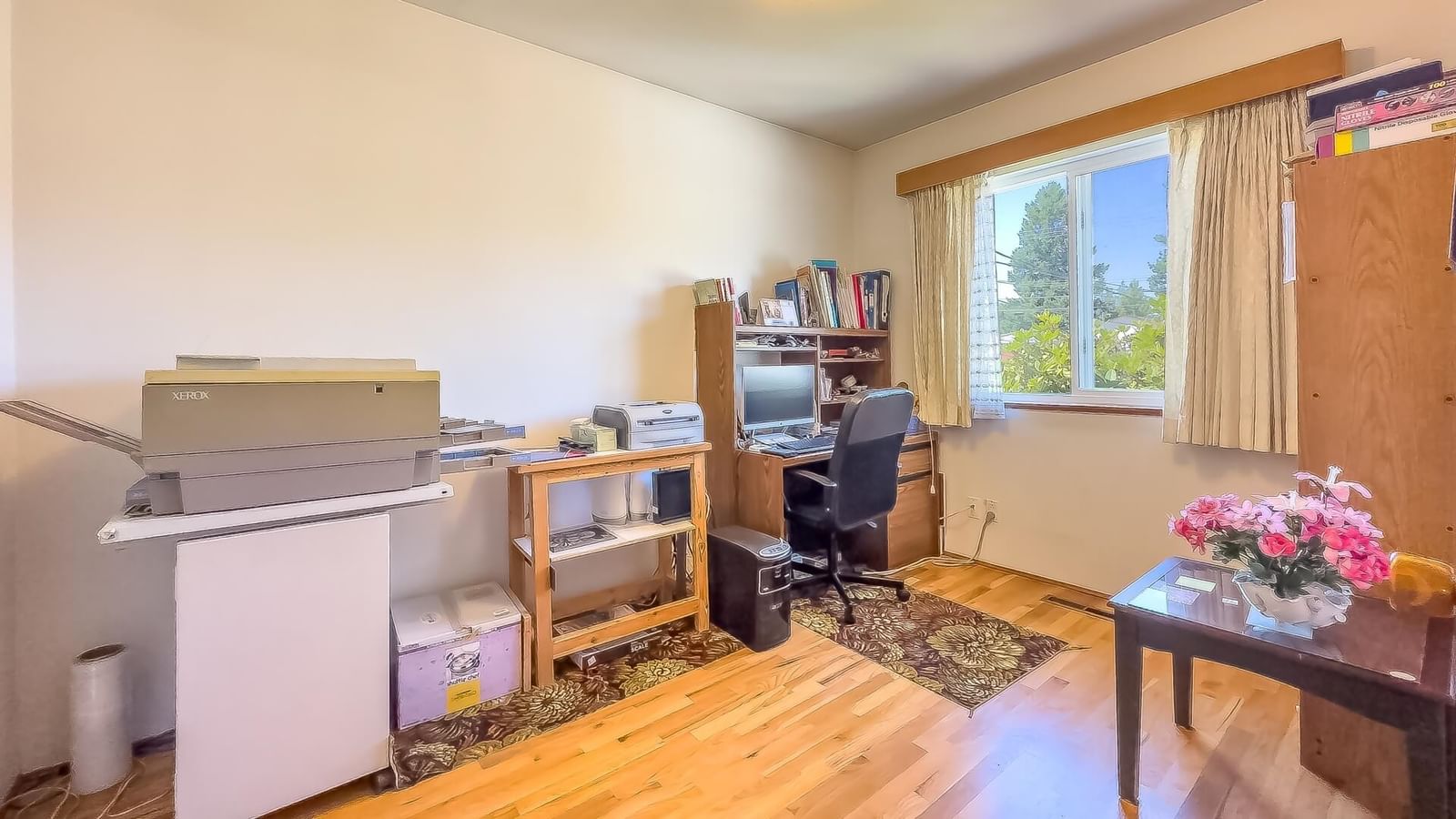 Listing Image 15