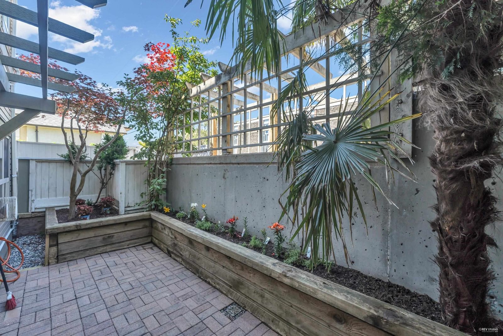 Listing Image 18