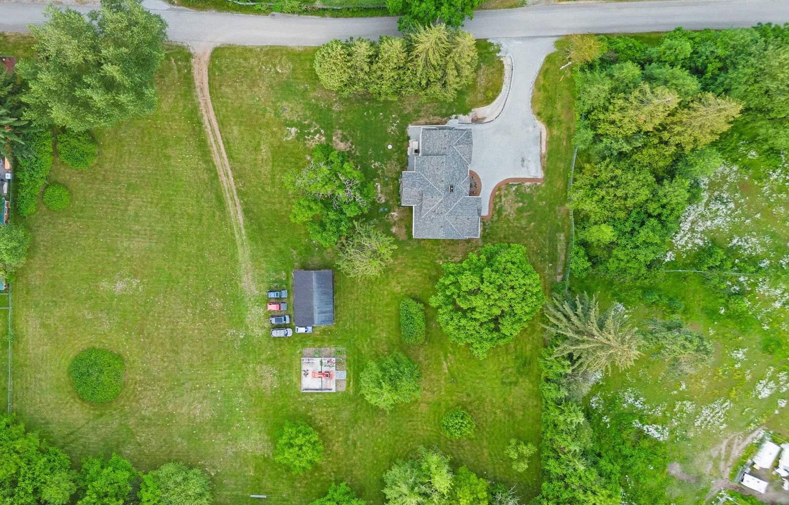 Listing Image 9