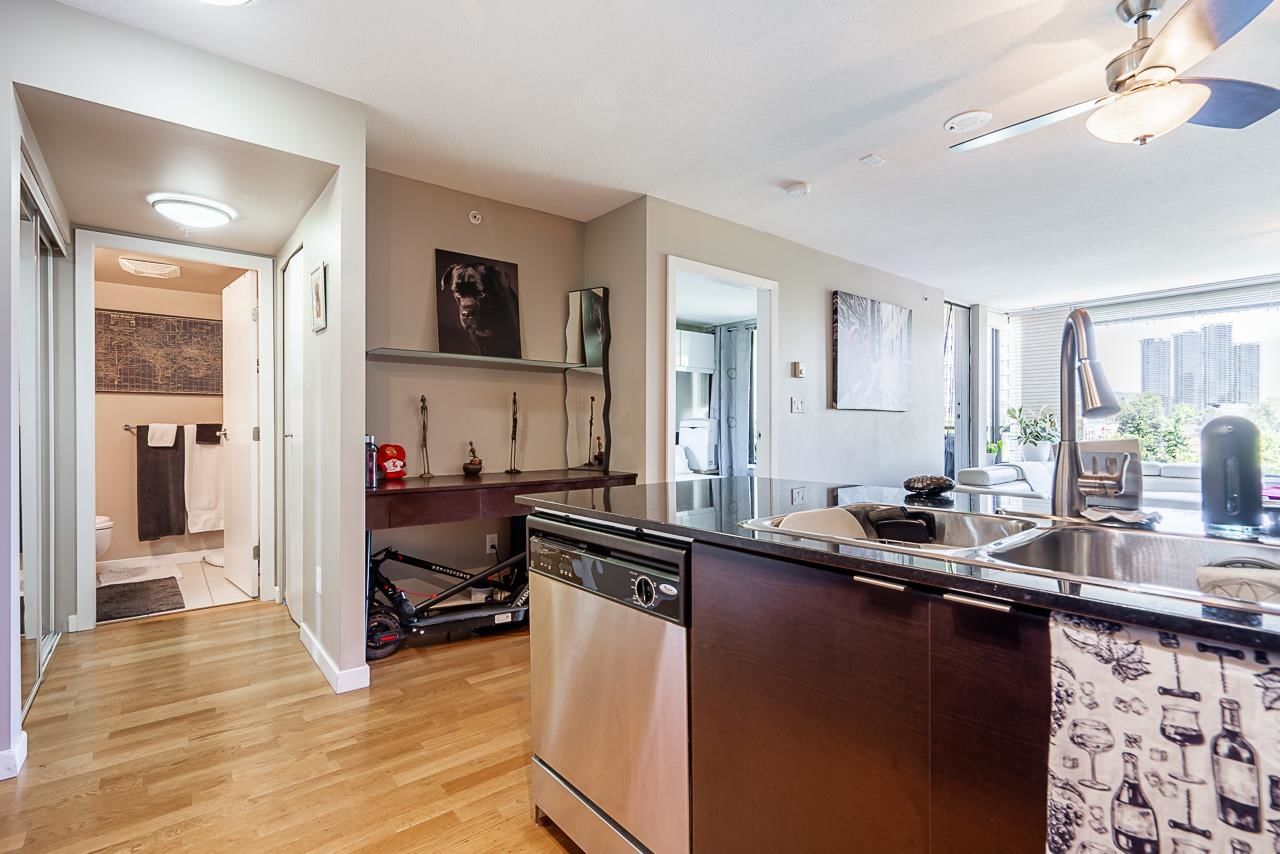Listing Image 15