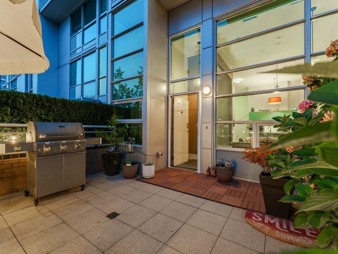 Listing Image 11