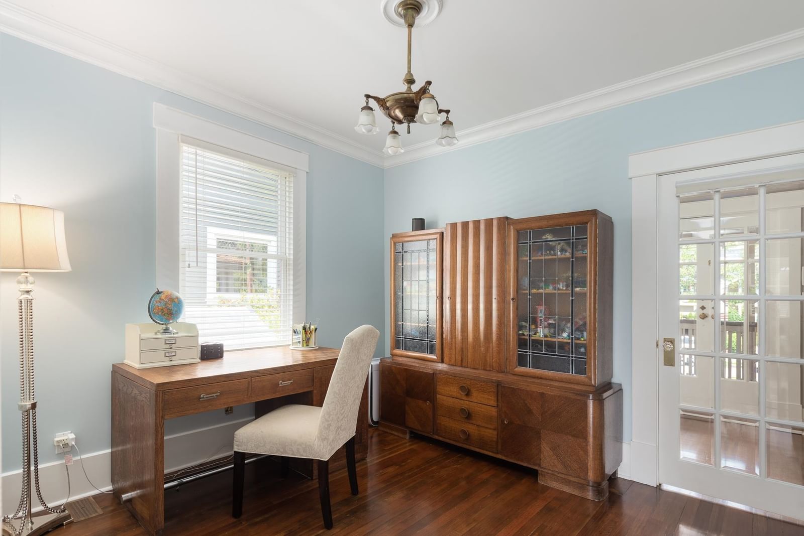 Listing Image 9