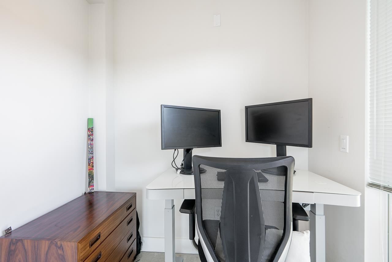 Listing Image 21