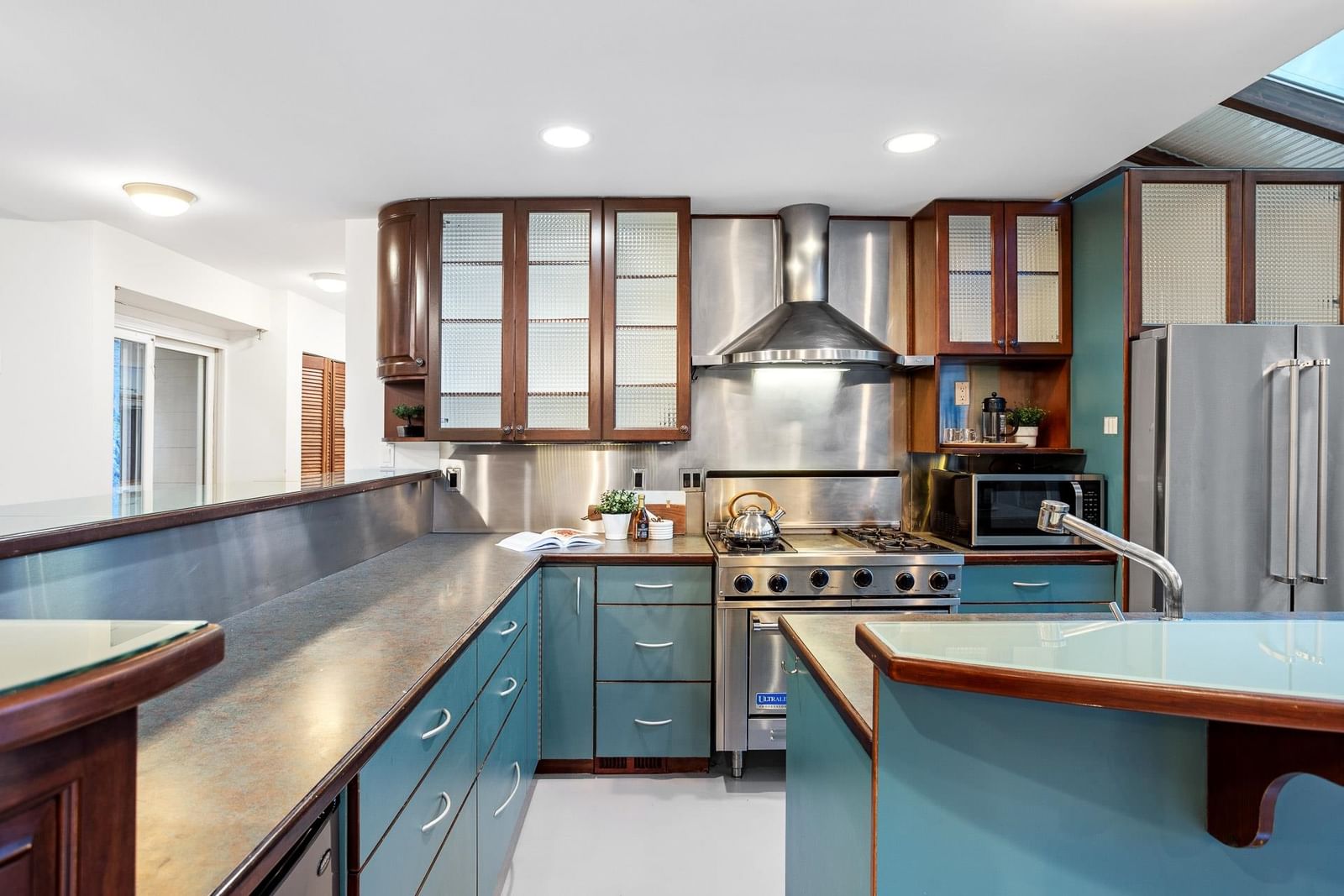 Listing Image 10