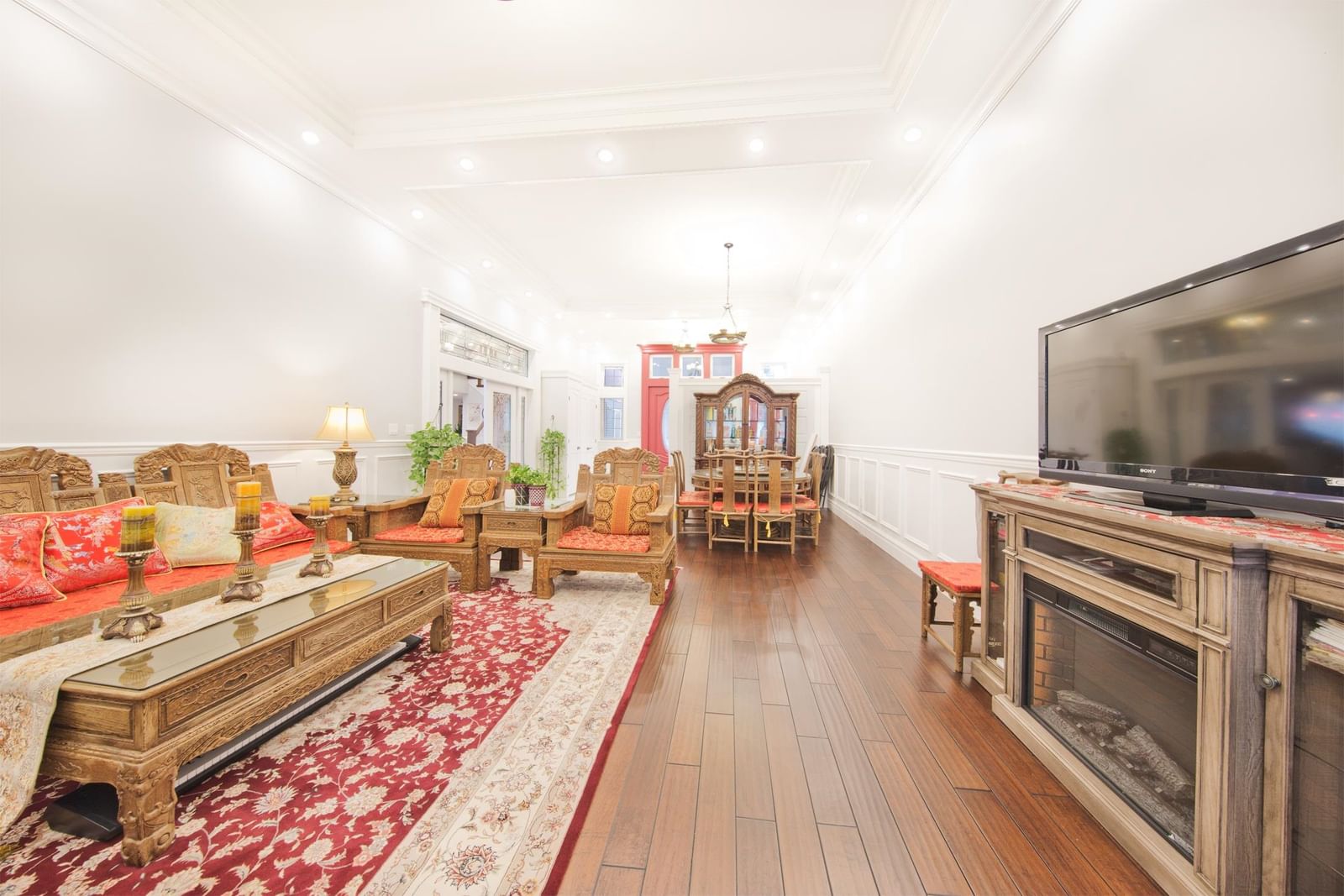 Listing Image 11