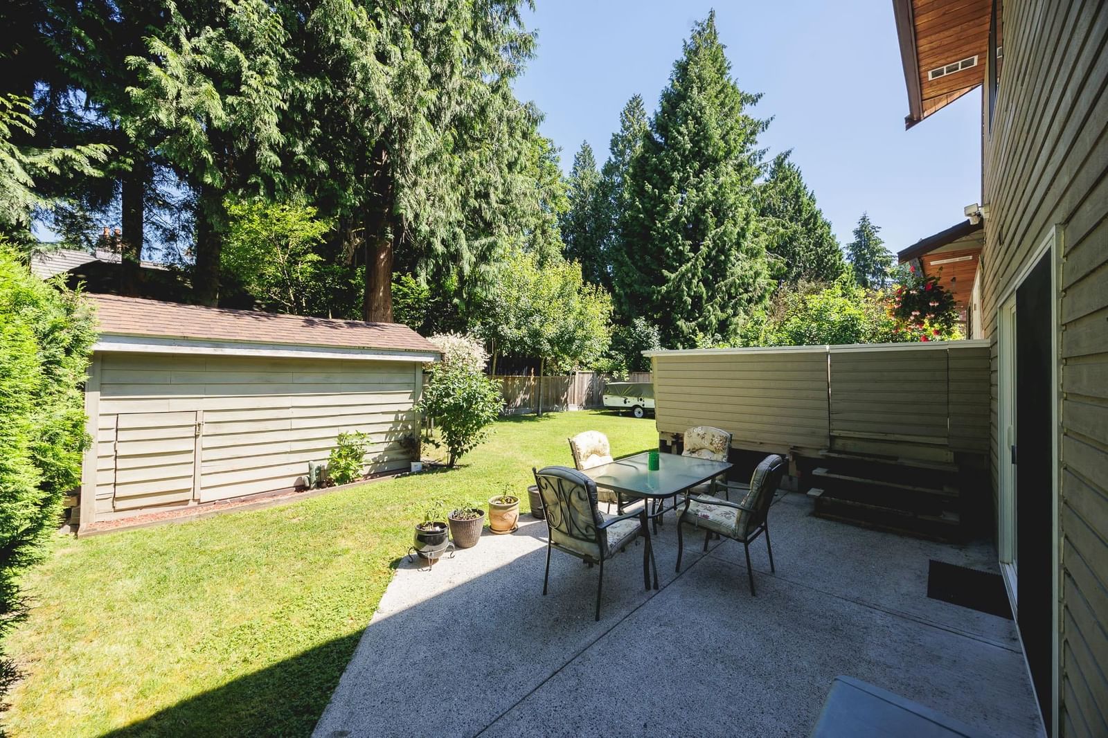 Listing Image 6