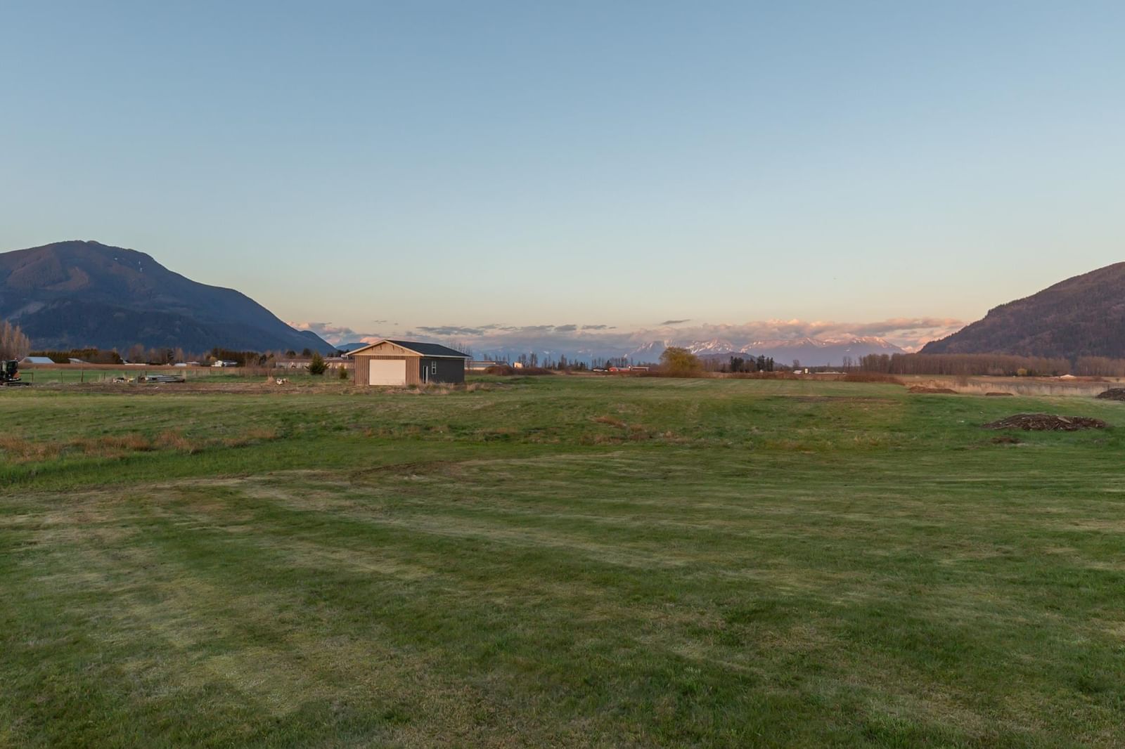 Listing Image 32