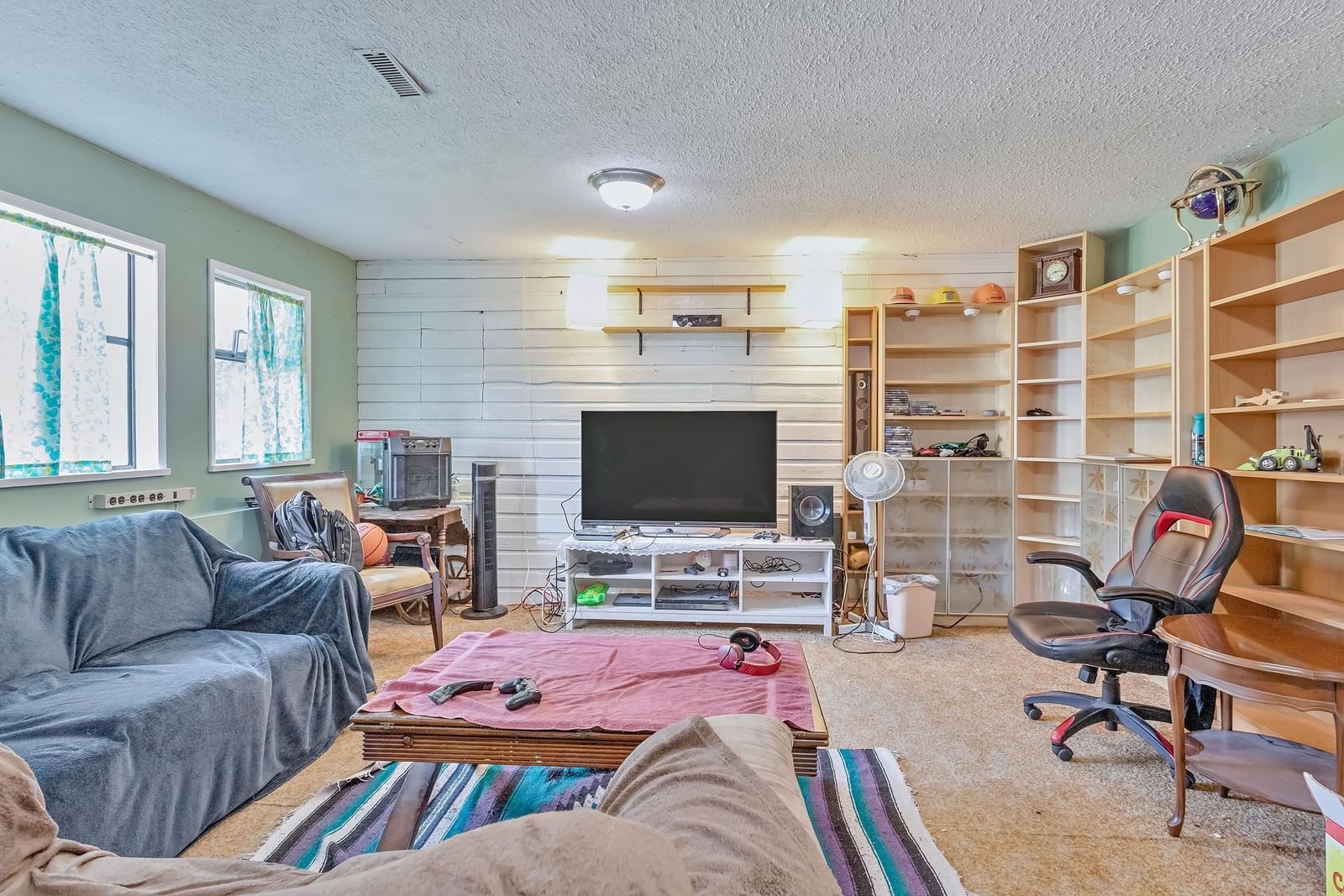 Listing Image 16