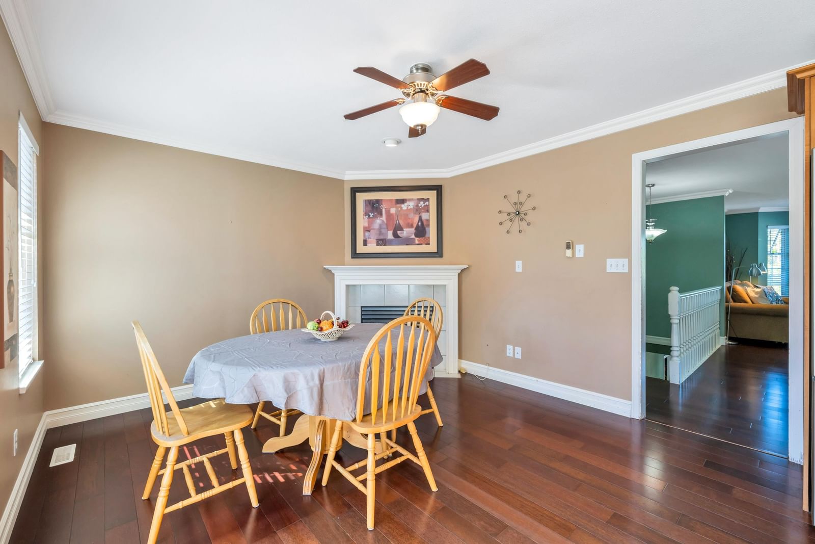 Listing Image 14