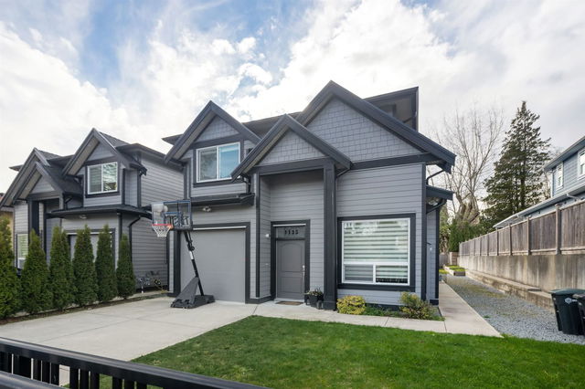 1135 Yorston Court
