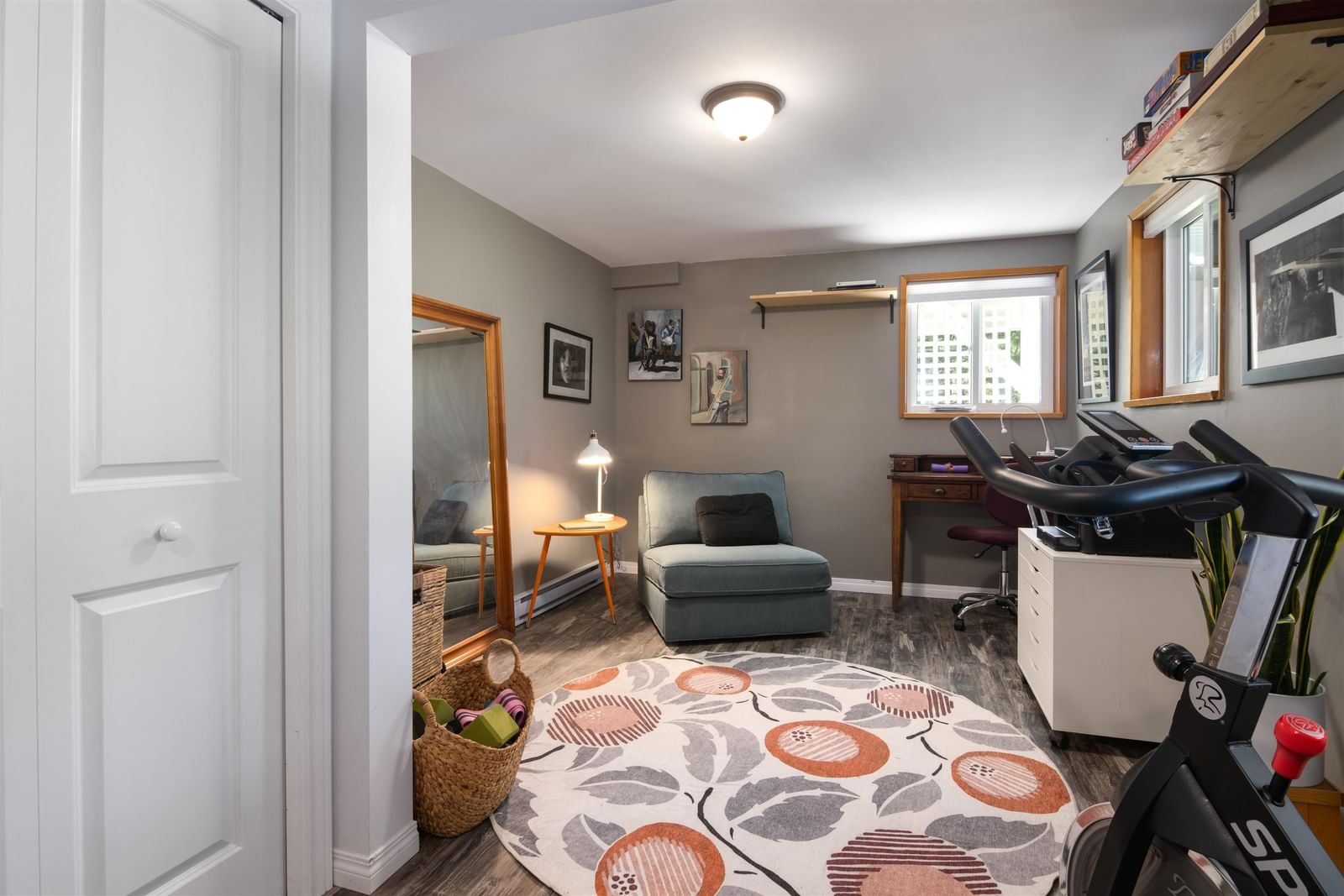 Listing Image 19
