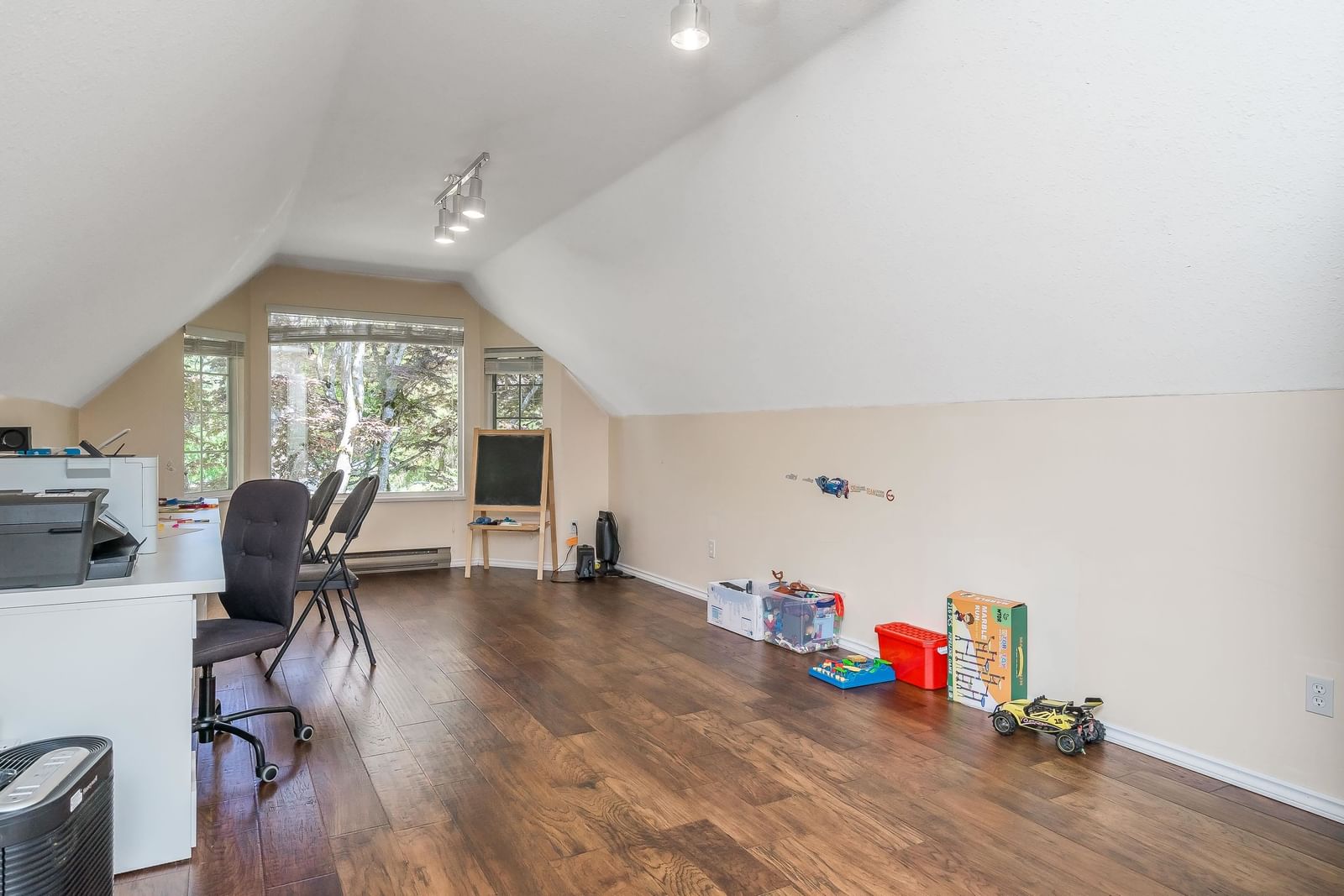 Listing Image 33