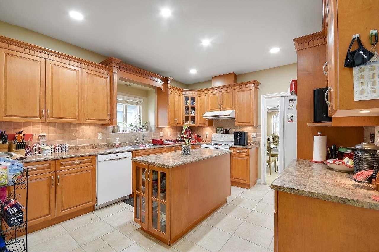 Listing Image 12