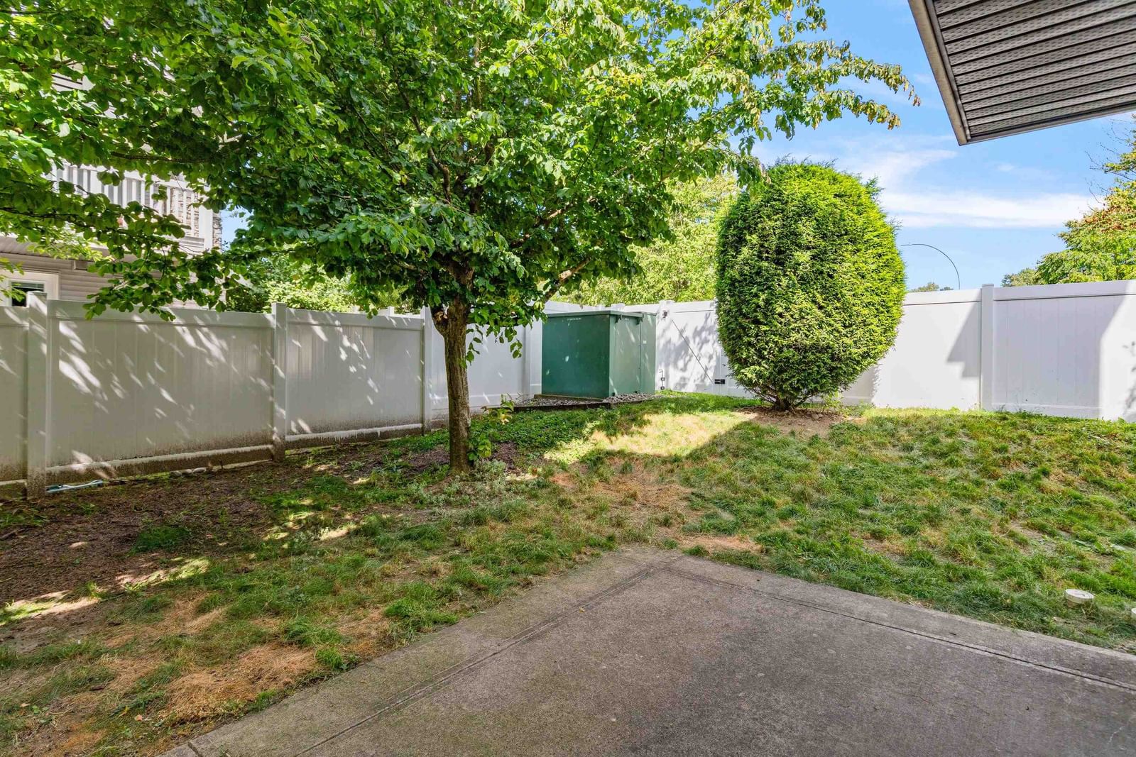 Listing Image 24