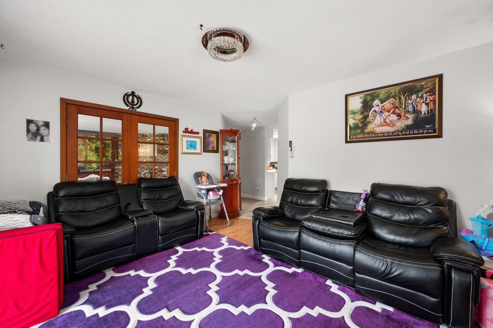Listing Image 14