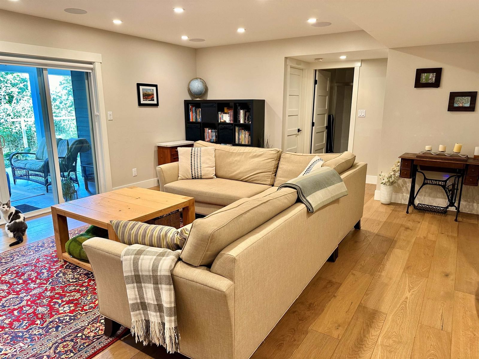 Listing Image 20