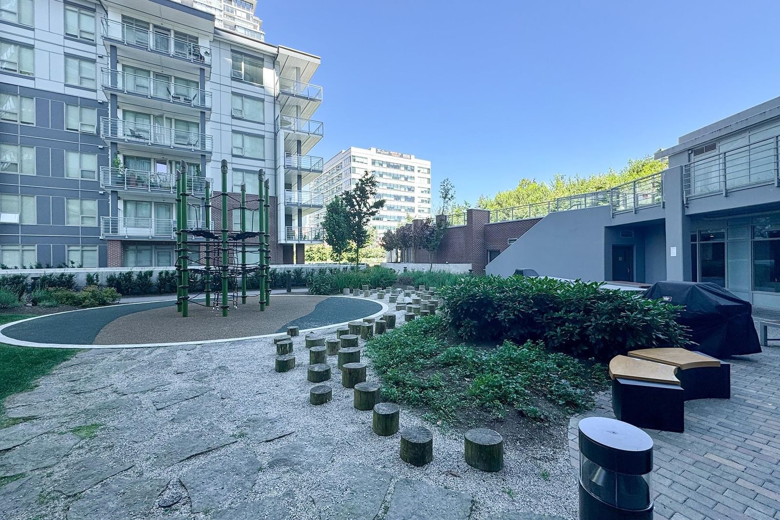 Listing Image 23