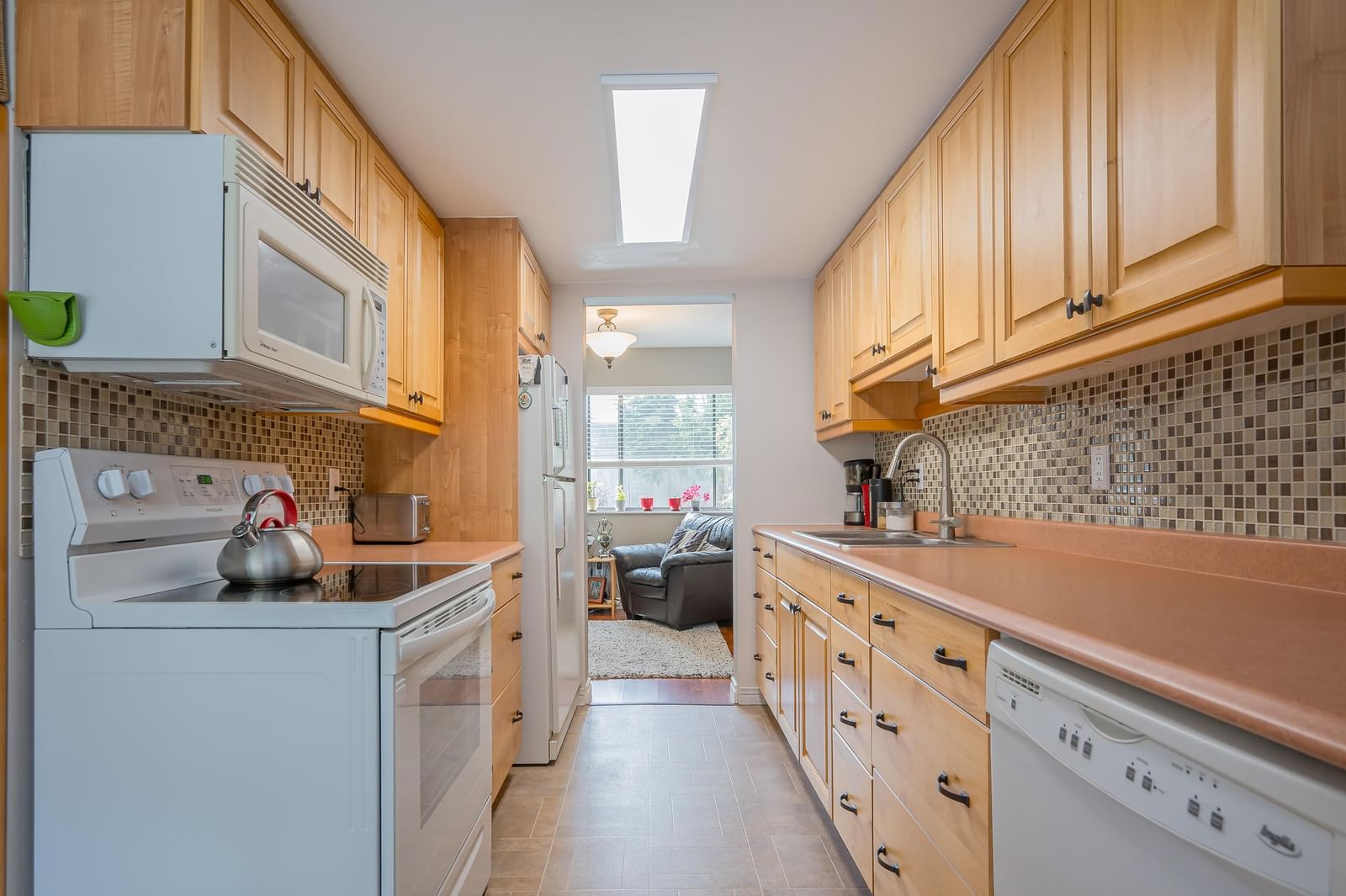Listing Image 14