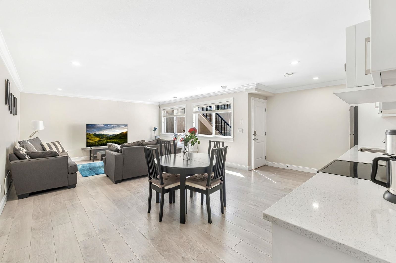 Listing Image 29