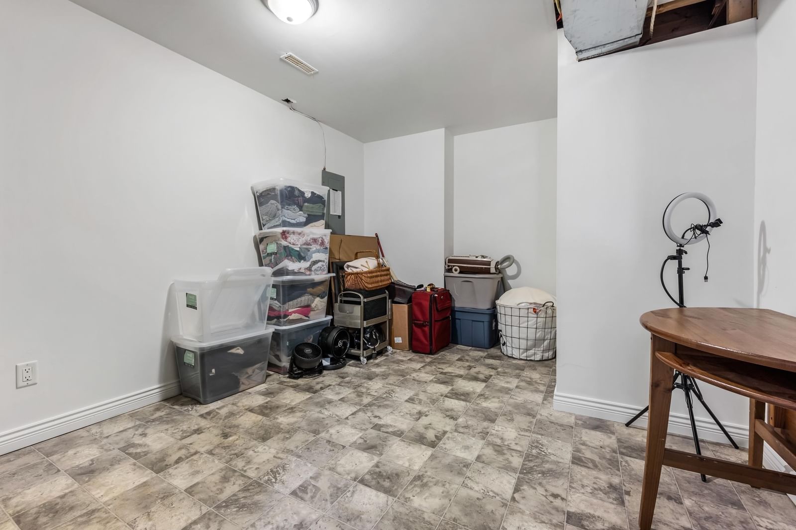 Listing Image 35
