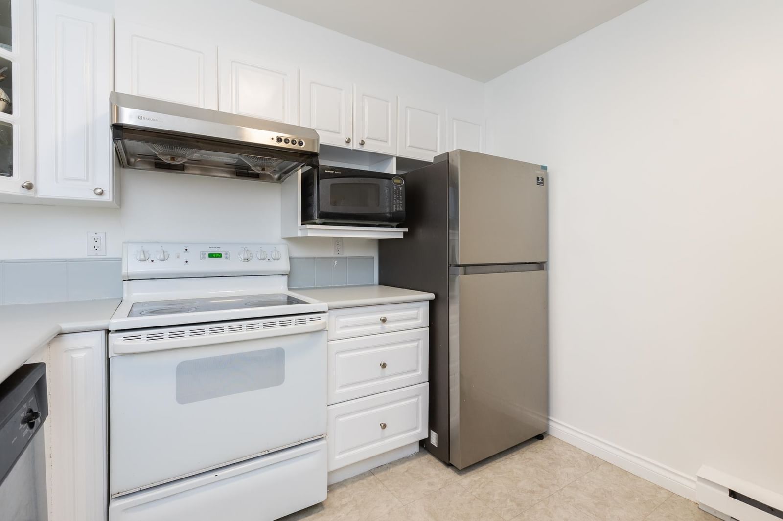 Listing Image 14