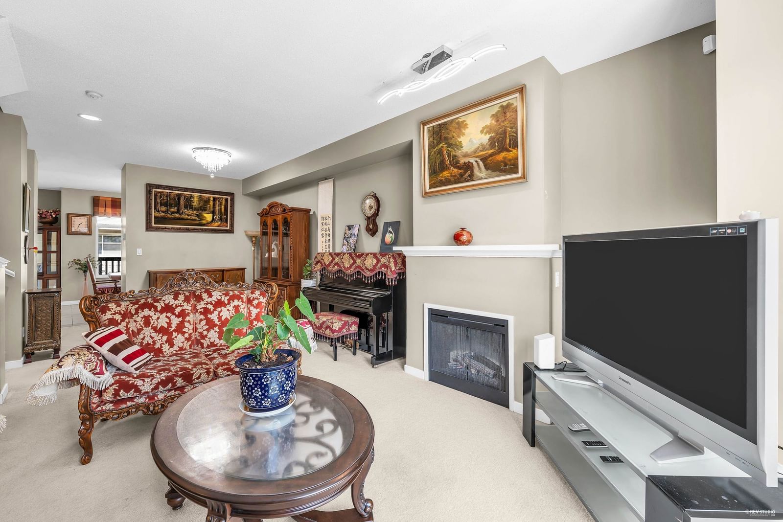 Listing Image 6