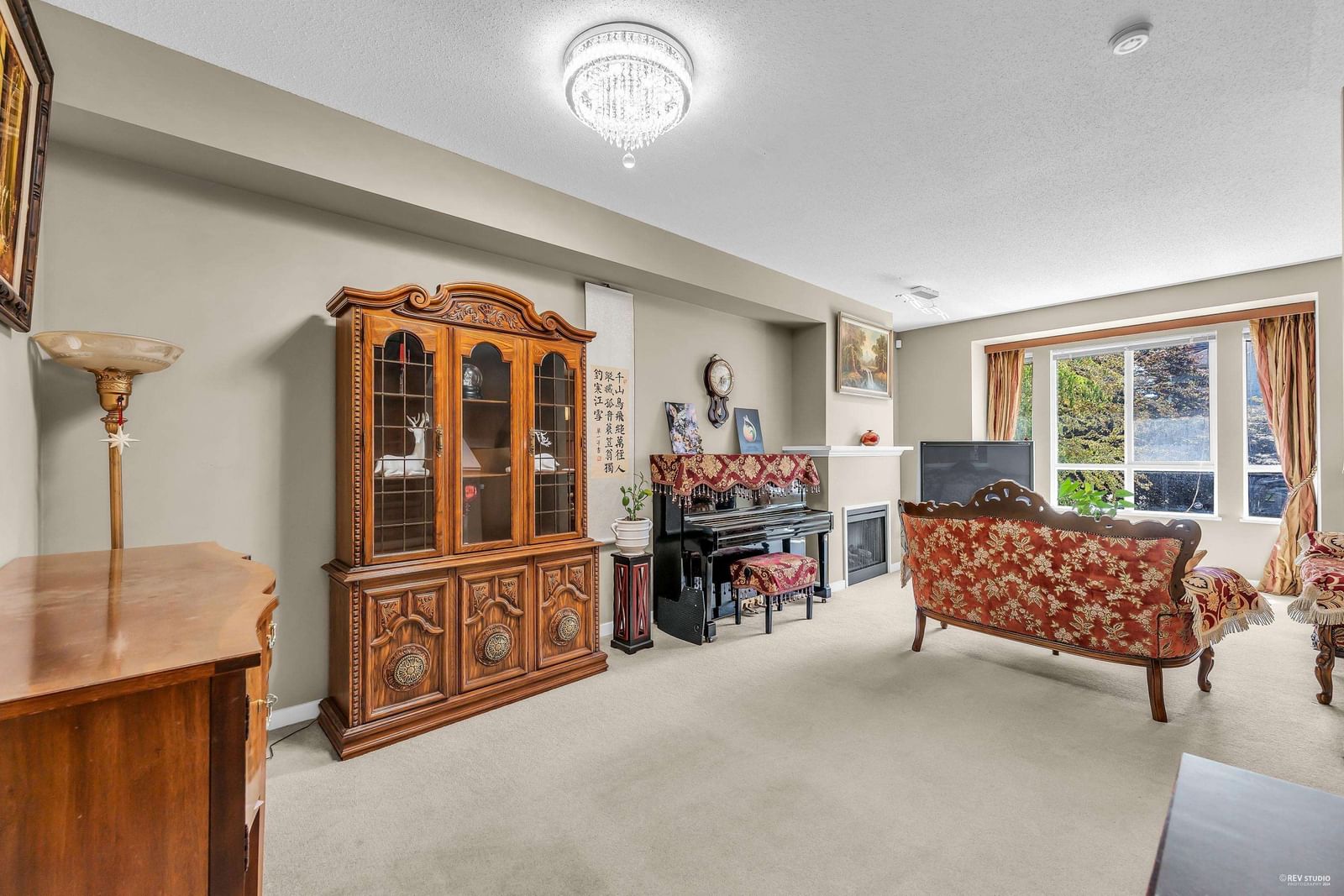 Listing Image 9