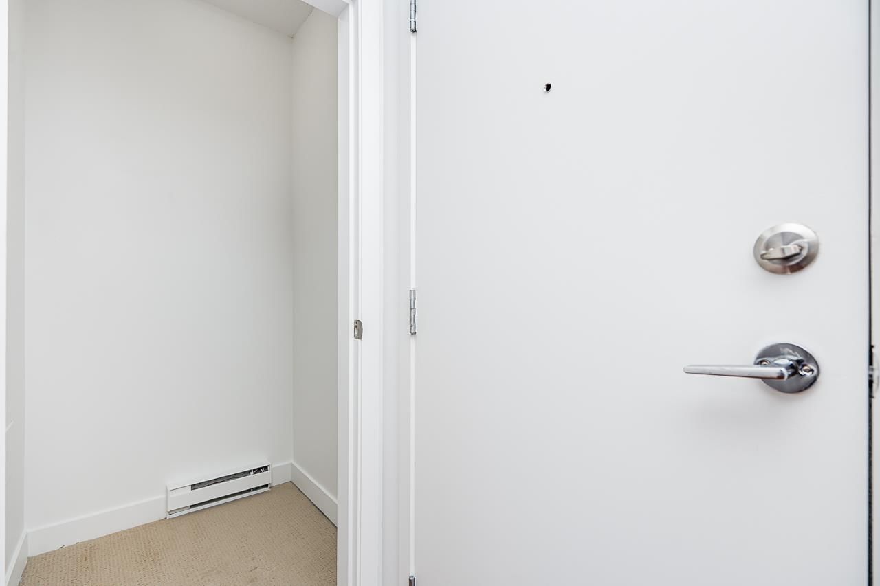 Listing Image 27