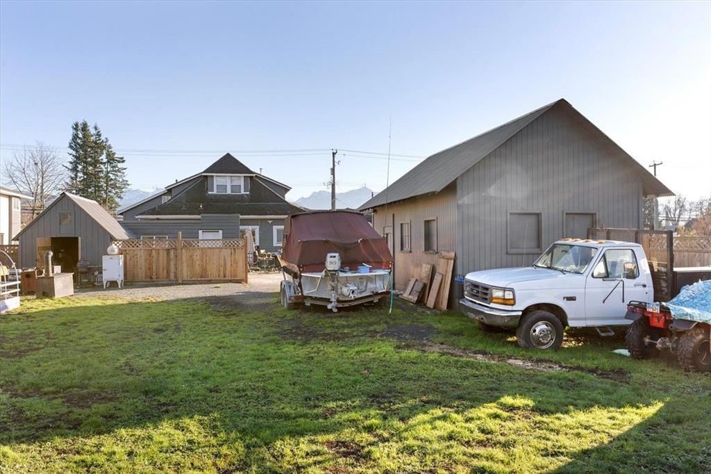 Listing Image 9