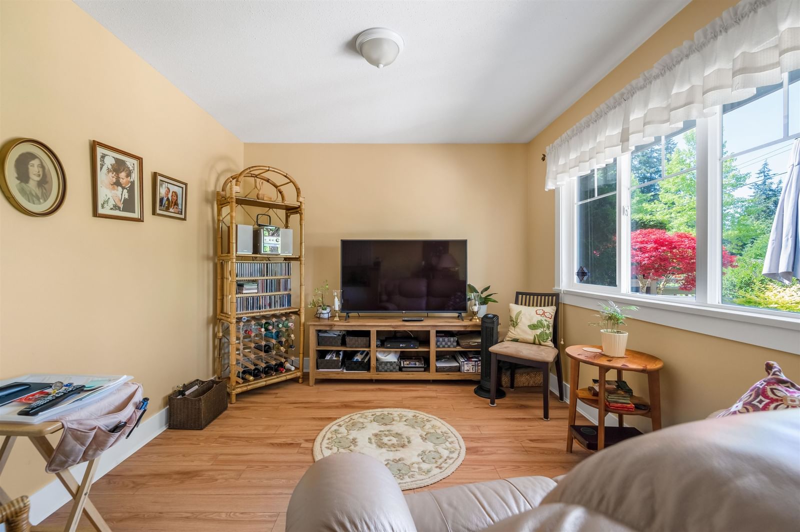 Listing Image 19