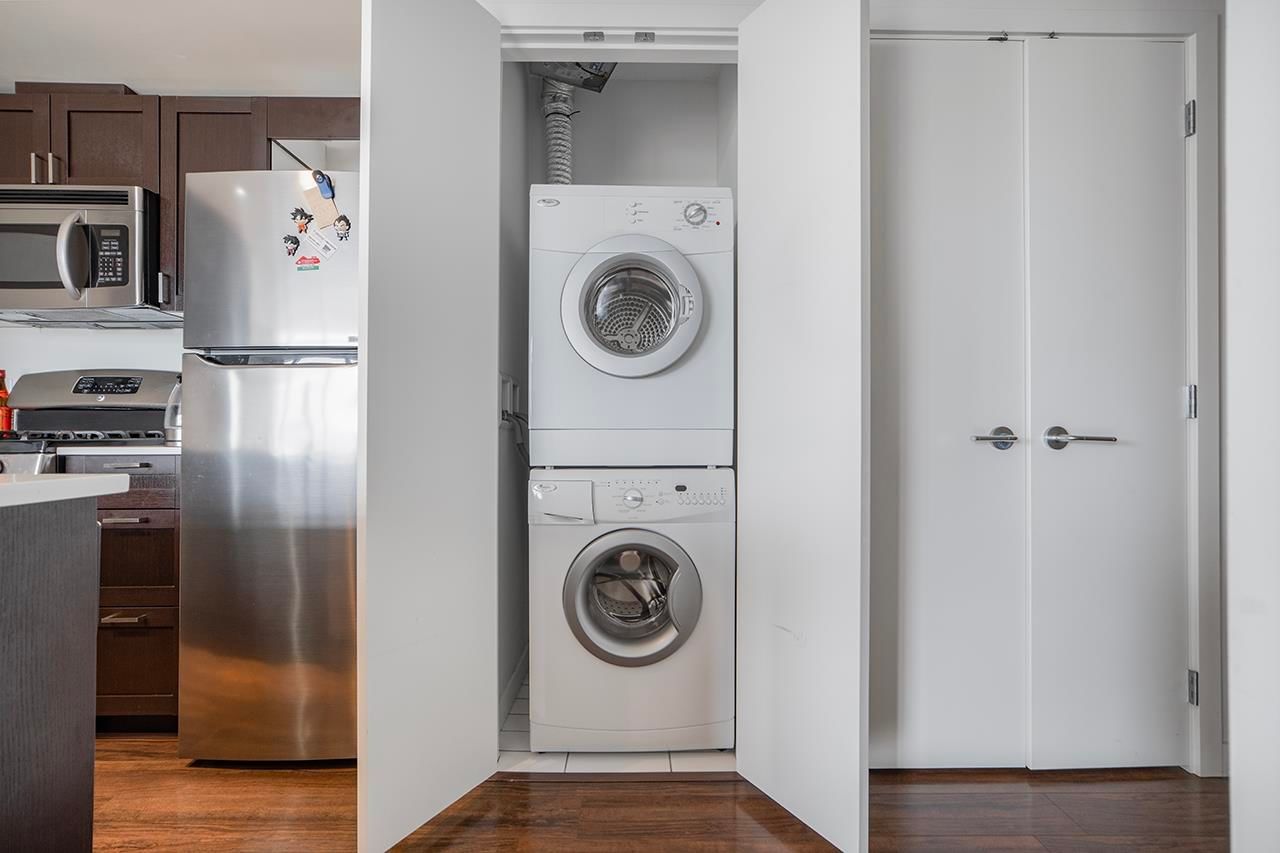 Listing Image 11