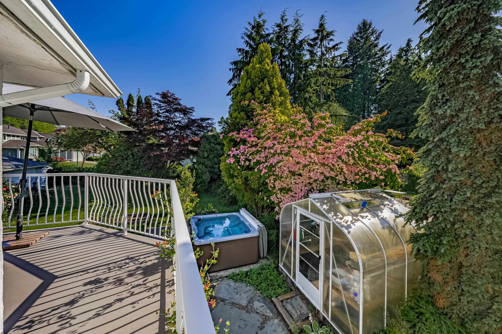 Listing Image 10