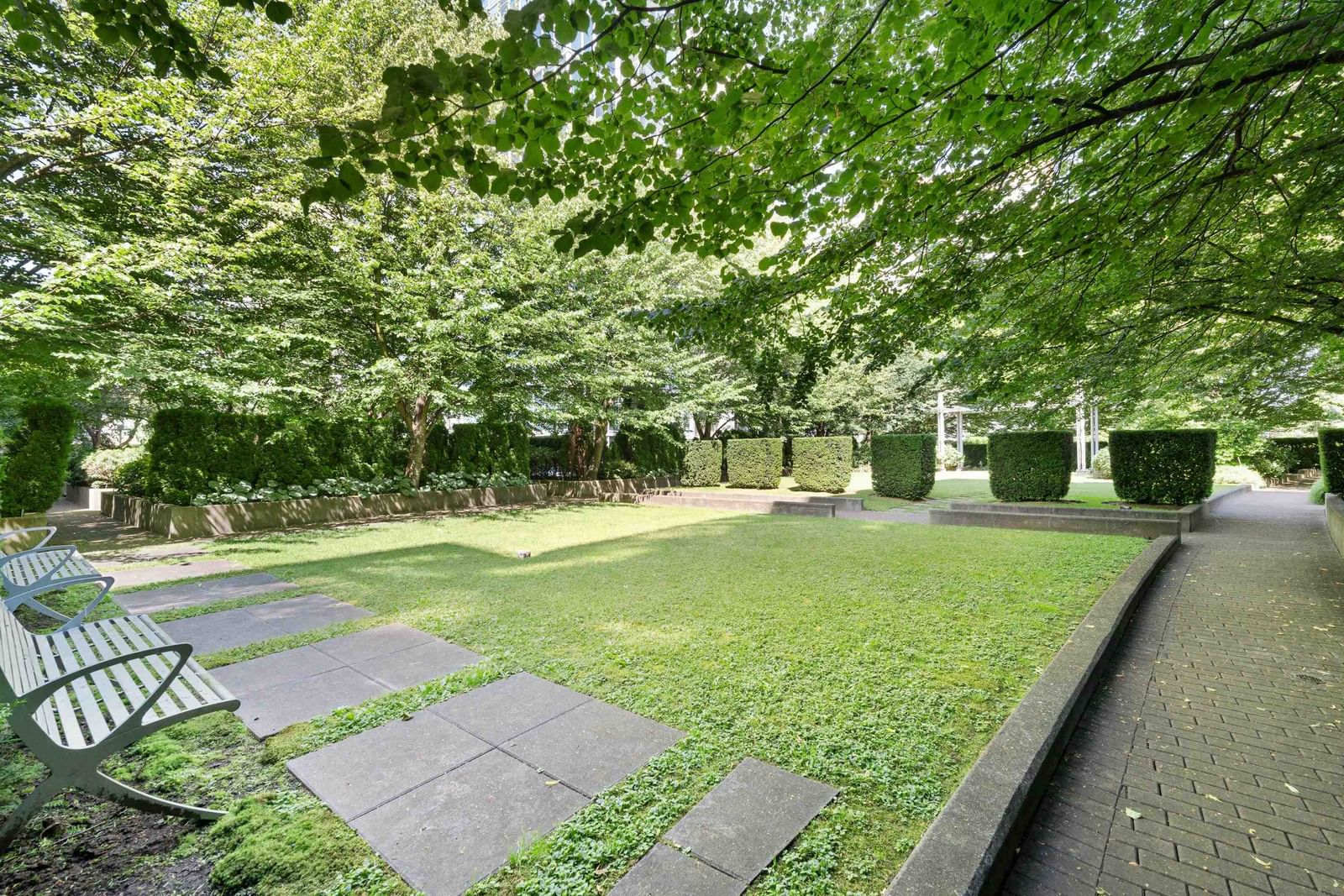 Listing Image 30