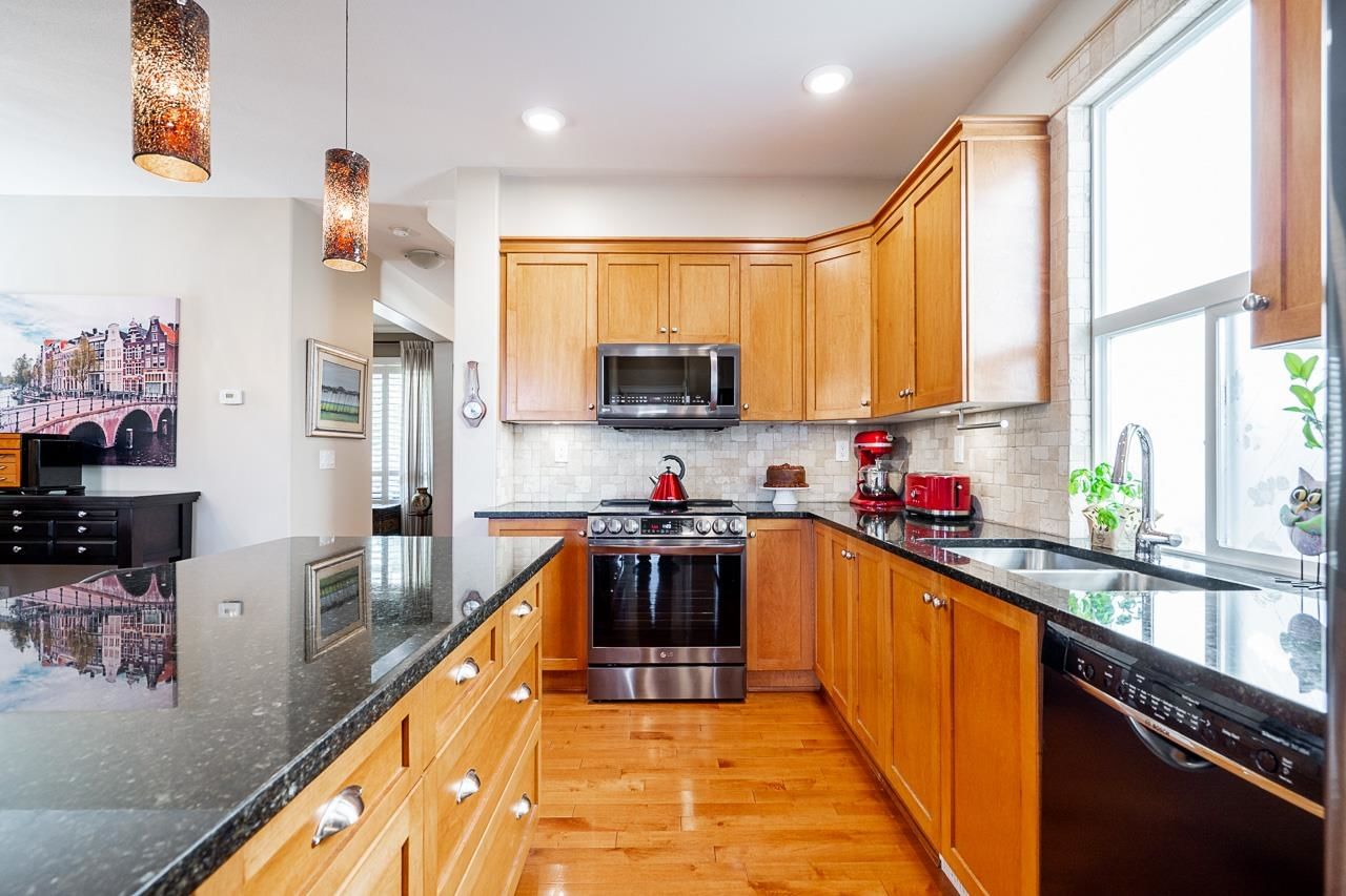 Listing Image 9