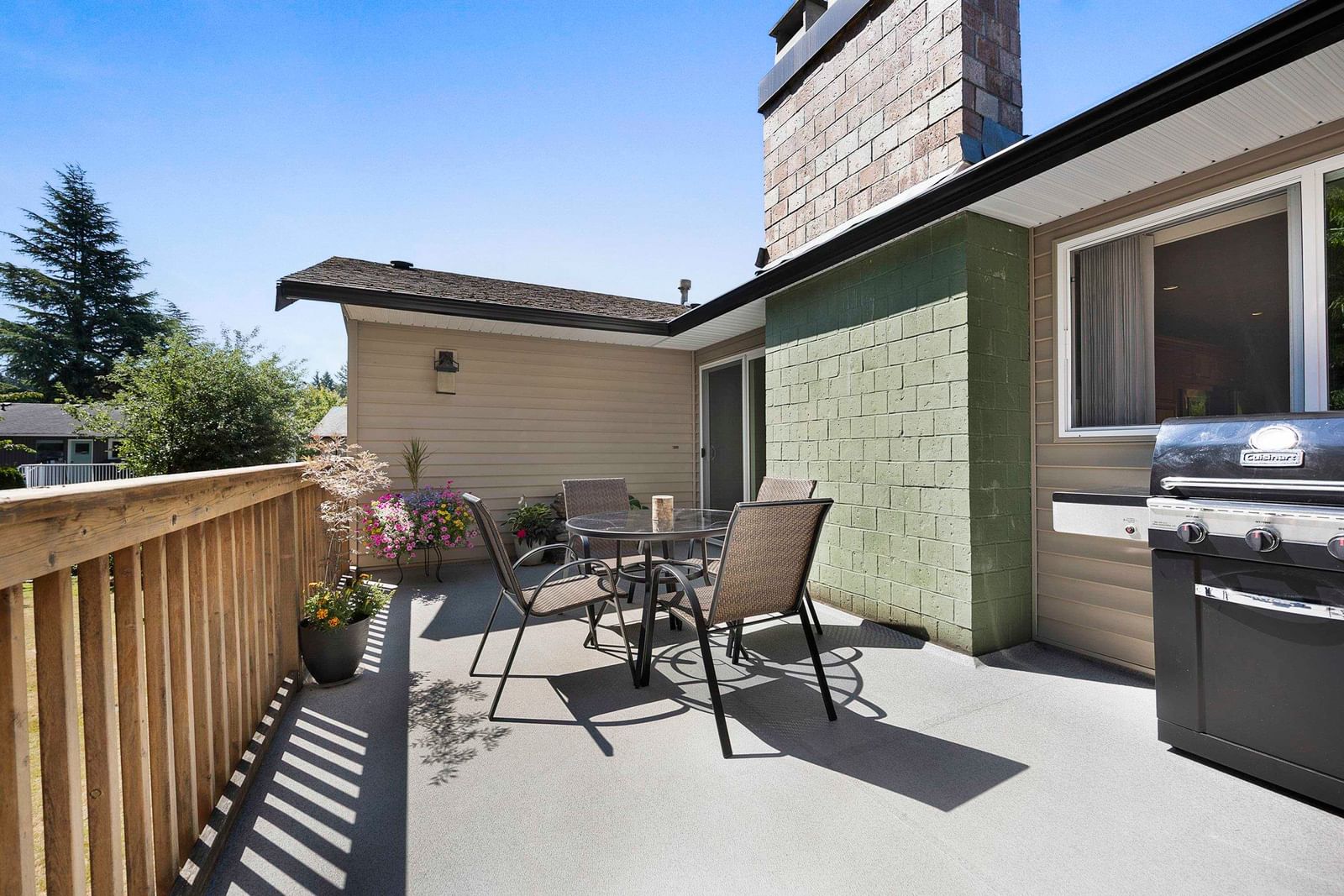 Listing Image 8
